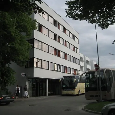 Carolina 2* Parnu