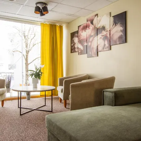 Hotel Carolina 2*